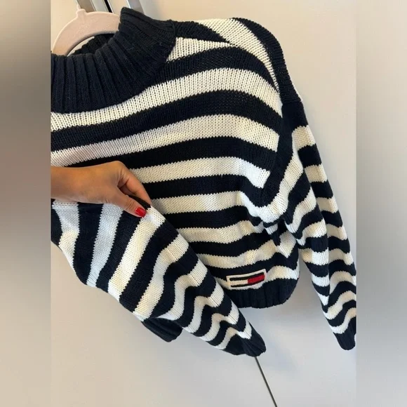 Sweater Tommy Hilfiger NWOT - Picture 2 of 6